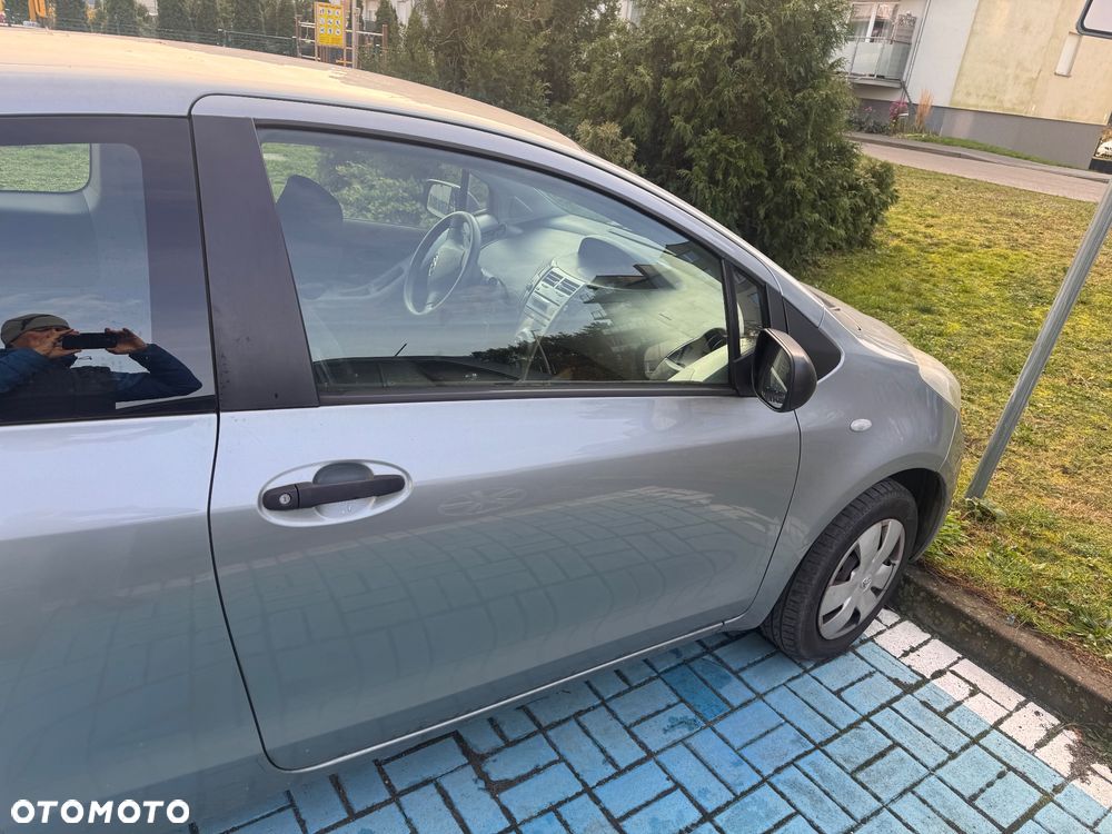 Toyota Yaris 1.0 Terra - 5