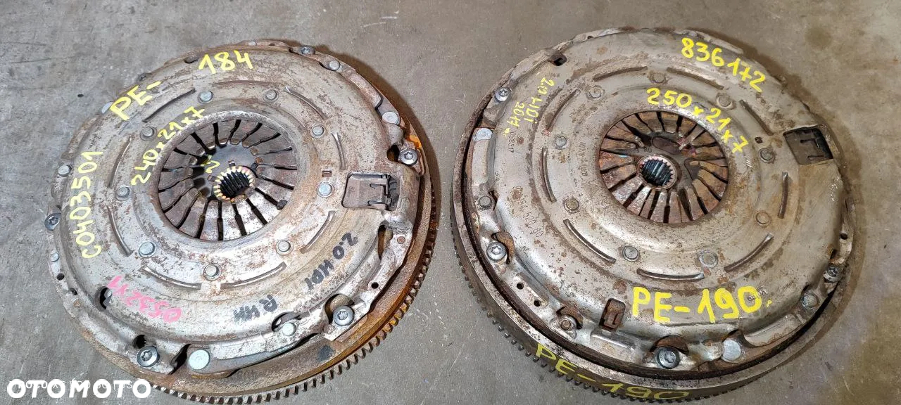 CITROEN / PEUGEOT DIESEL / BENZYNA SPRZĘGŁO KOŁO ZAMACHOWE TARCZA DOCISK DWUMAS - 15