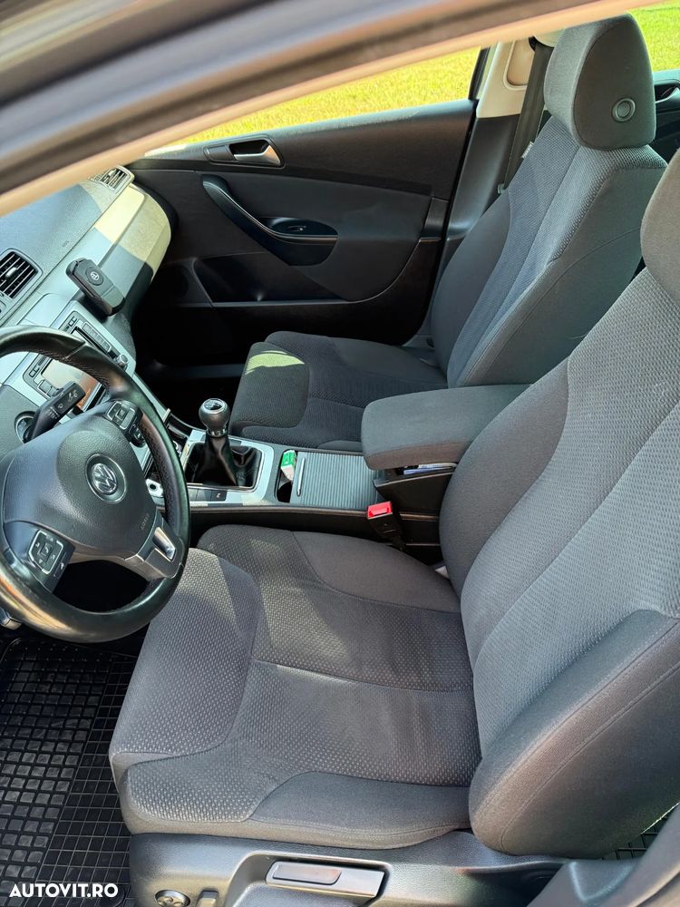 Volkswagen Passat - 3