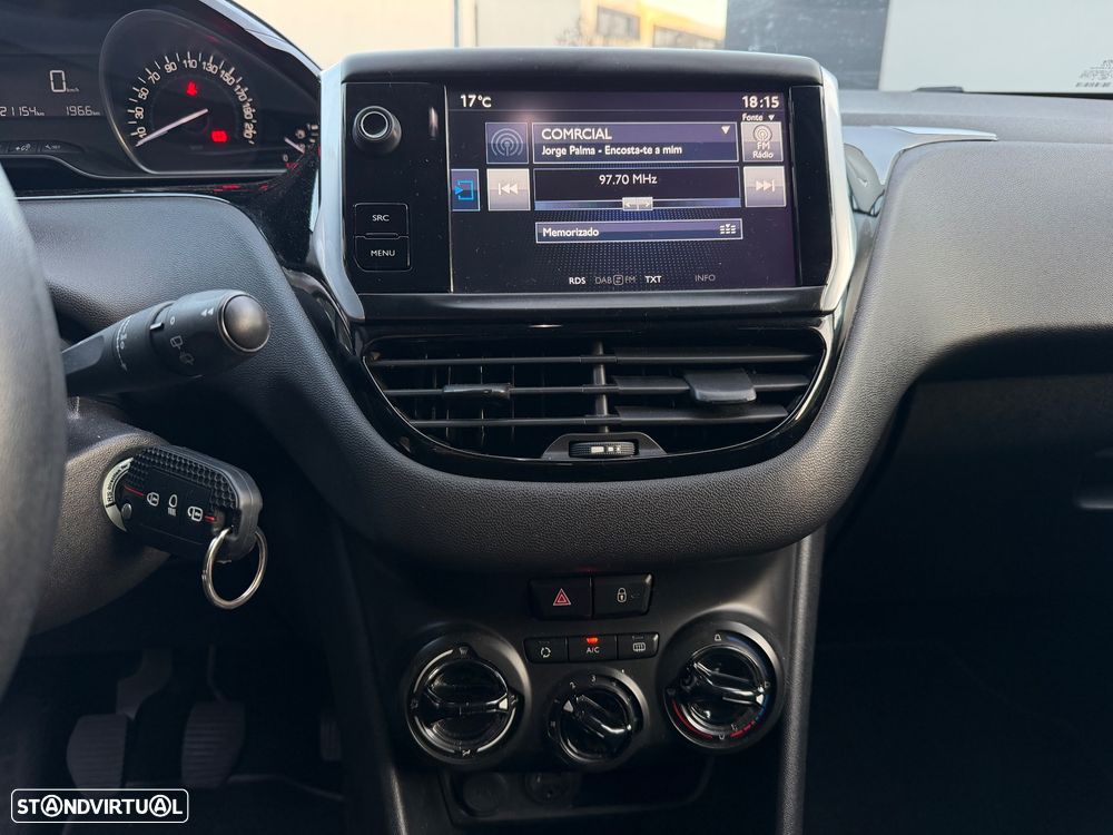 Peugeot 208 PureTech 82 Style - 16