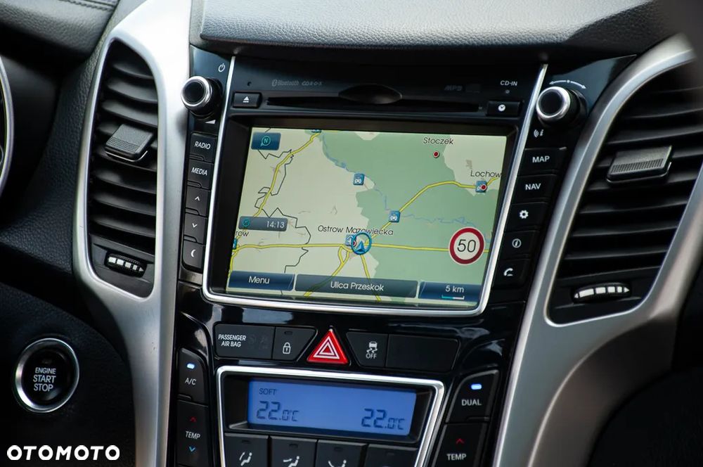 Hyundai i30 blue 1.6 CRDi Trend - 18