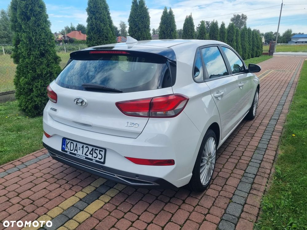 Hyundai i30 1.5 DPI Classic + - 8