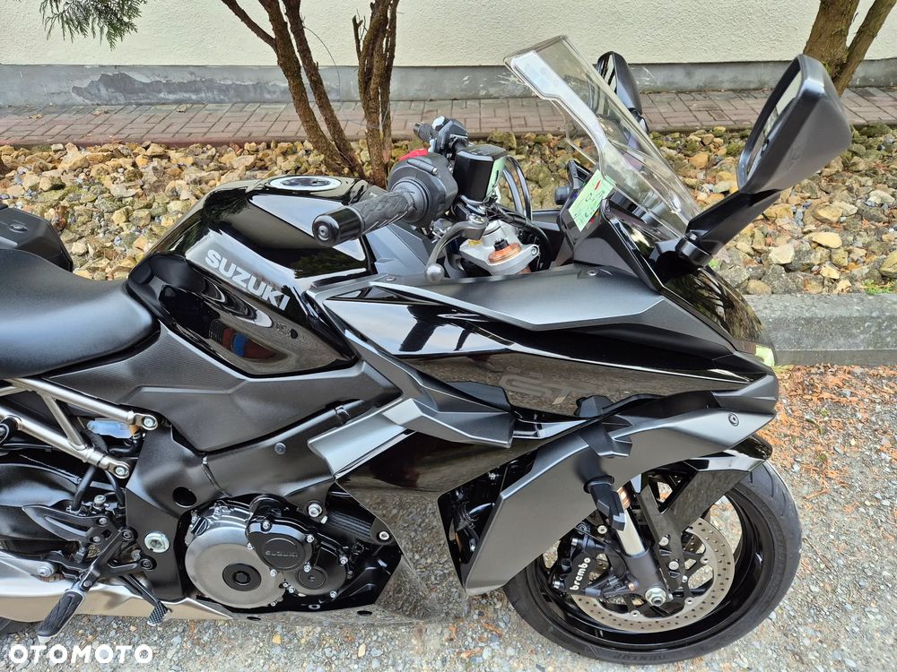 Suzuki GSX 1000 - 19