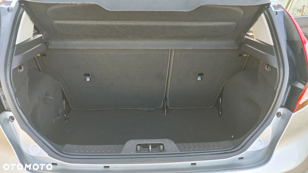 Ford Fiesta 1.25 Ambiente - 16