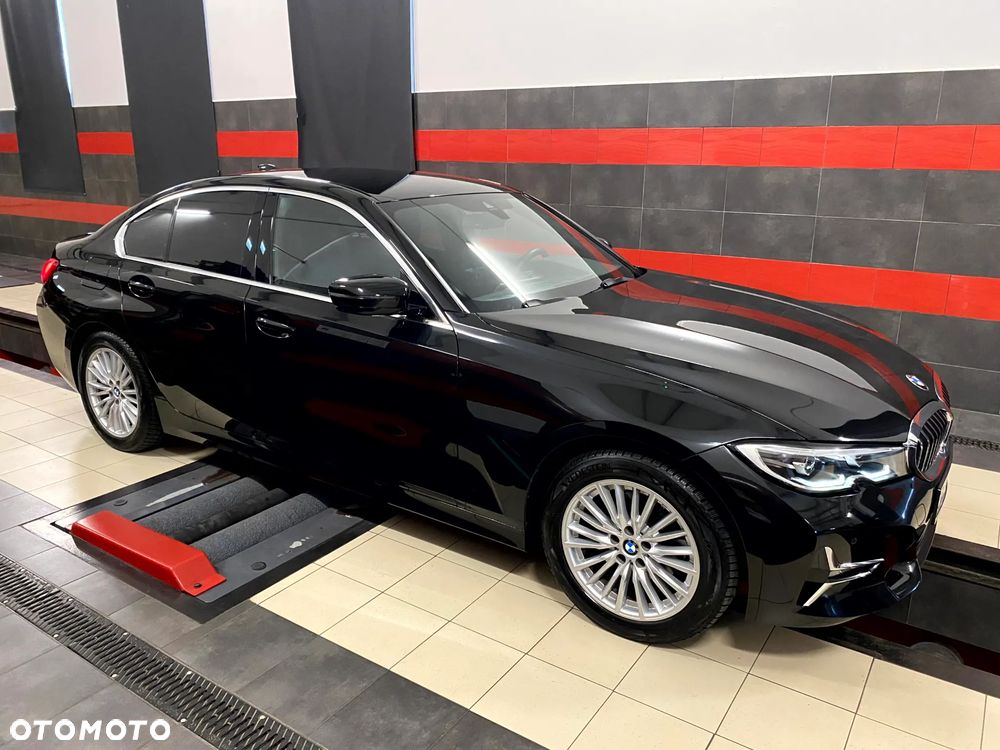 BMW Seria 3 320i GPF M Sport Shadow sport - 9
