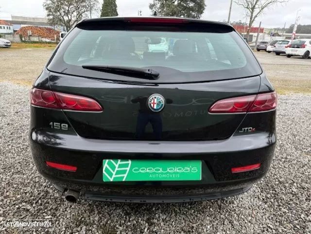 Alfa Romeo 159 Sportwagon 2.0 JTDm Distinctive - 8