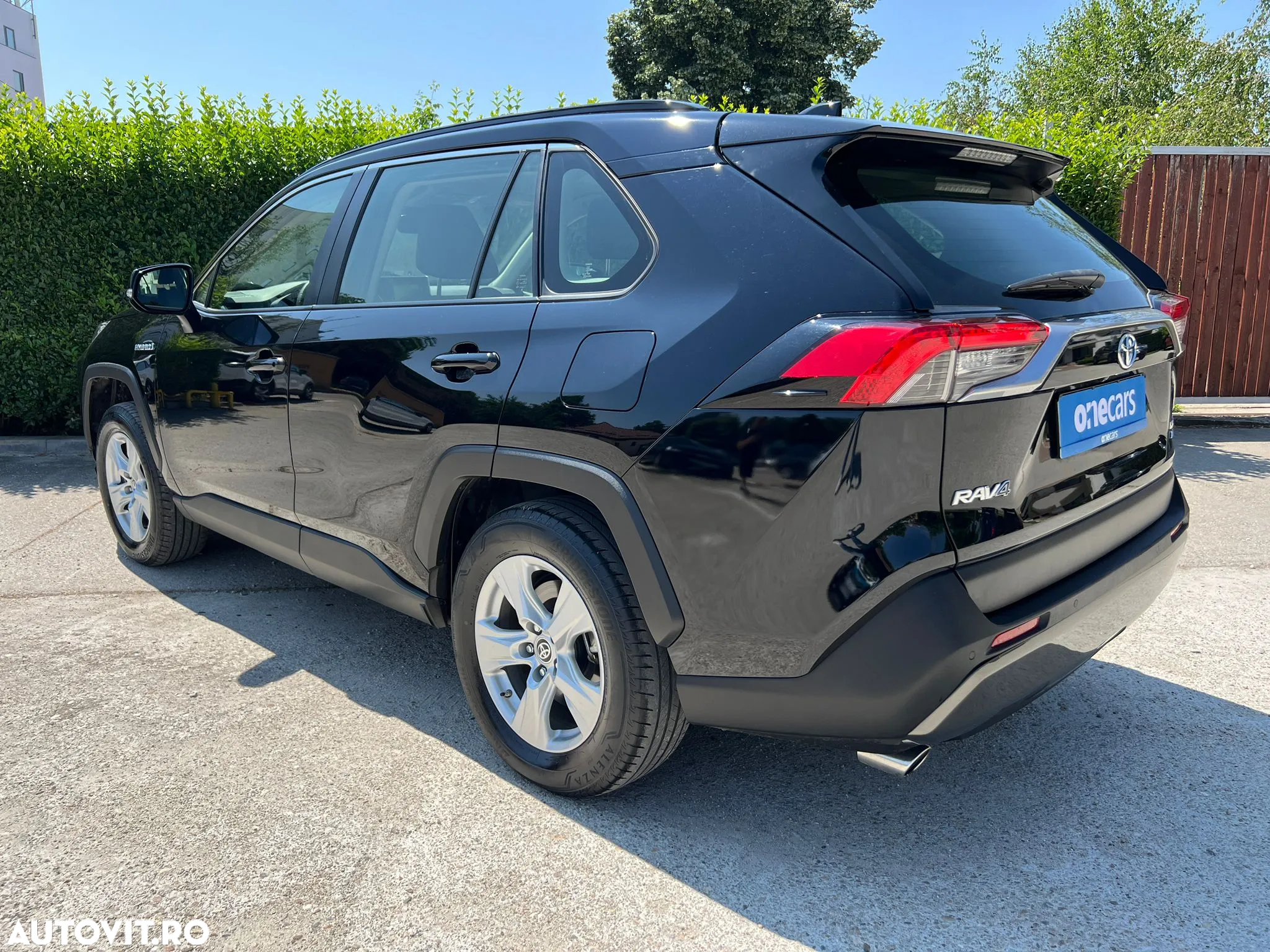 Toyota RAV4 - 3