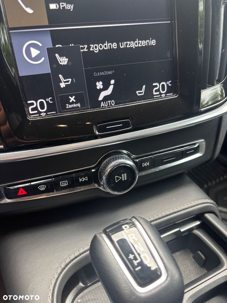 Volvo V90 D5 AWD Momentum - 22