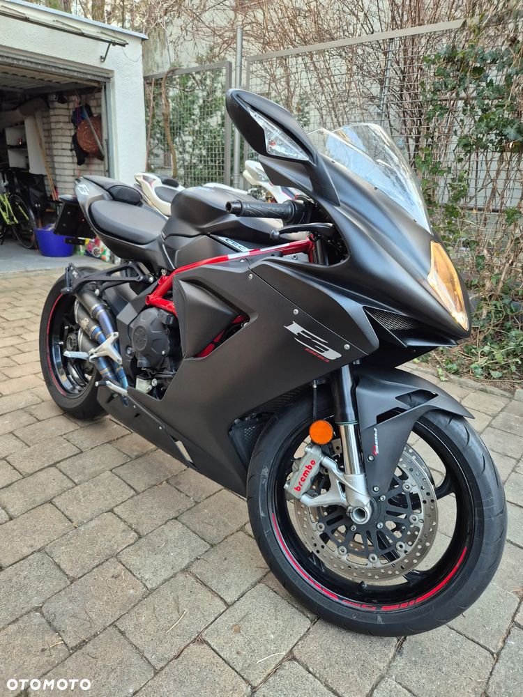 MV AGUSTA F3 - 16