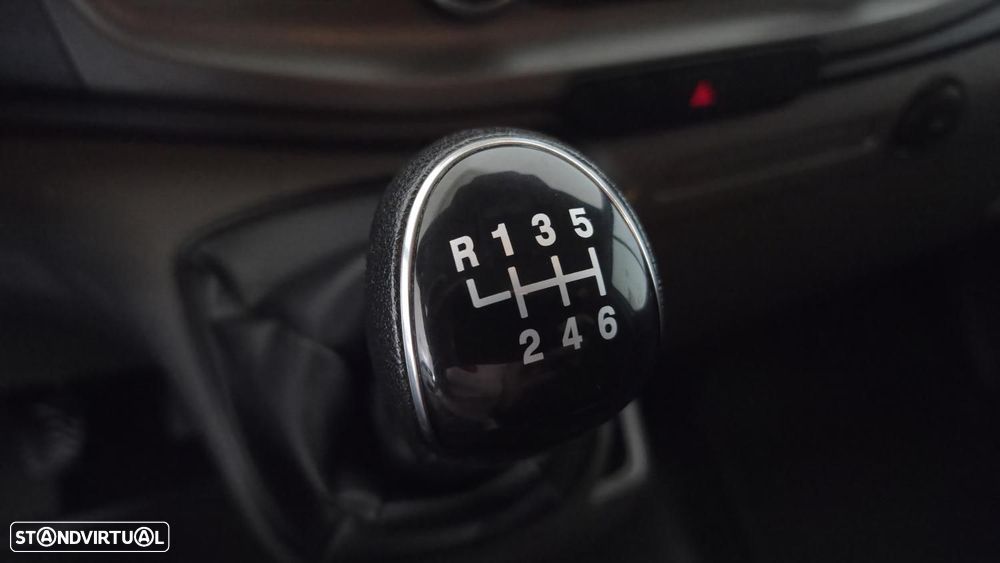 Ford Transit - 17