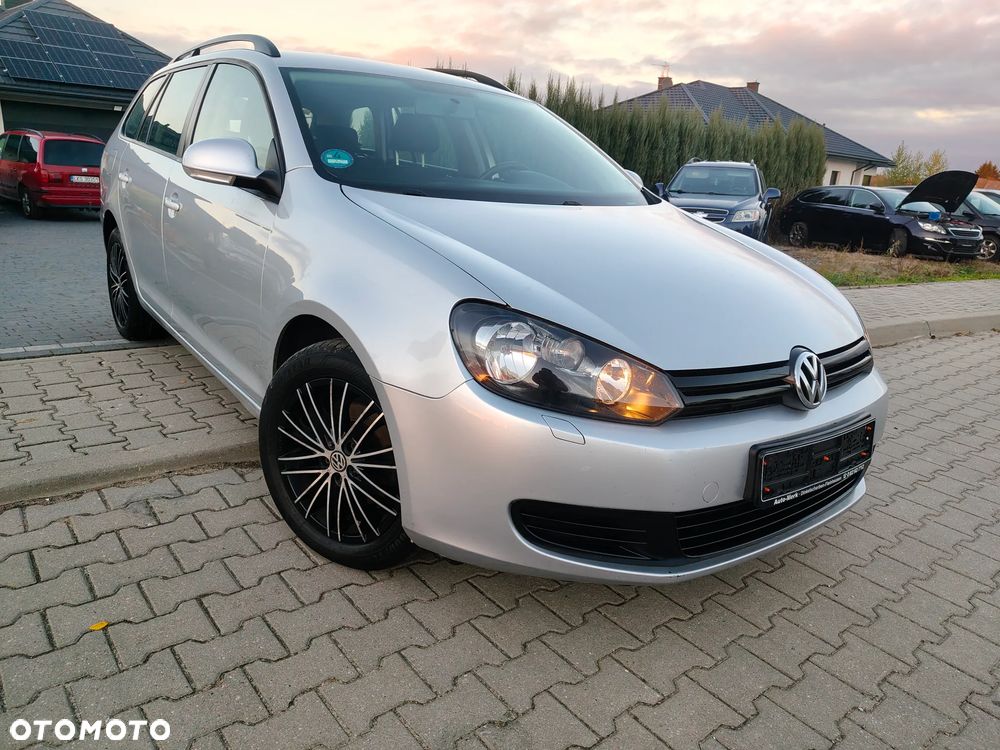 Volkswagen Golf - 8
