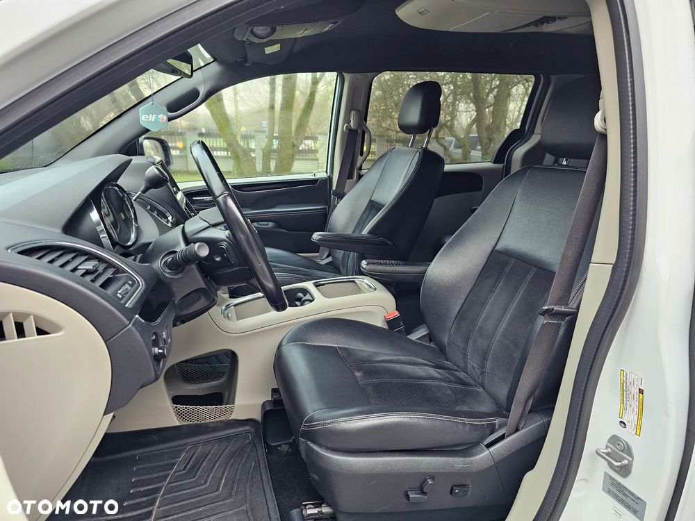 Dodge Grand Caravan 3.6 R/T - 10