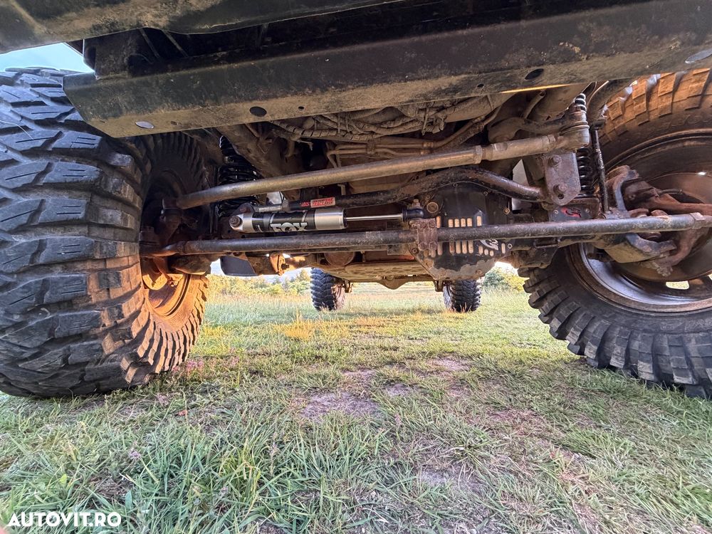 Jeep Wrangler - 4