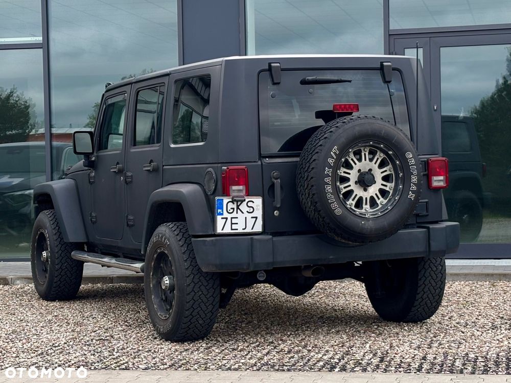 Jeep Wrangler - 10