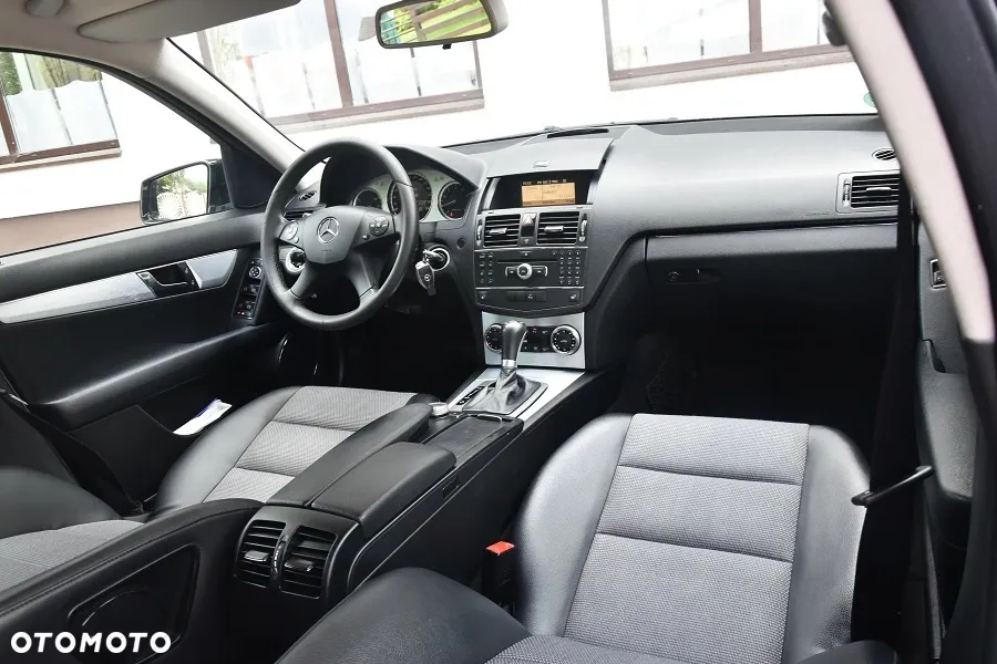 Mercedes-Benz Klasa C 180 T Kompressor Automatik Avantgarde - 20