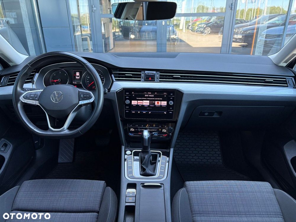 Volkswagen Passat 2.0 TDI EVO Business DSG - 9