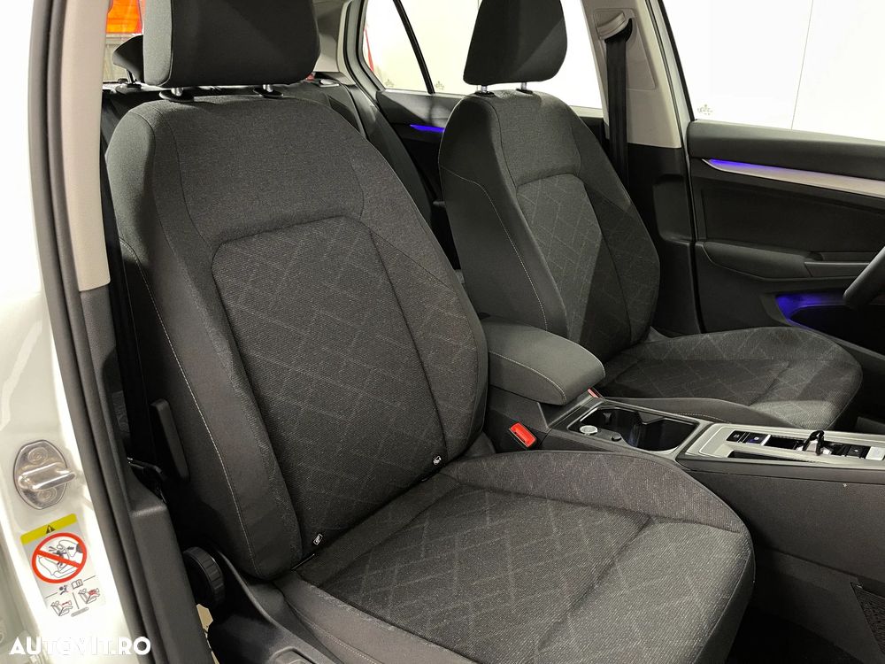 Volkswagen Golf 1.5 eTSI ACT DSG MHEV Life - 11