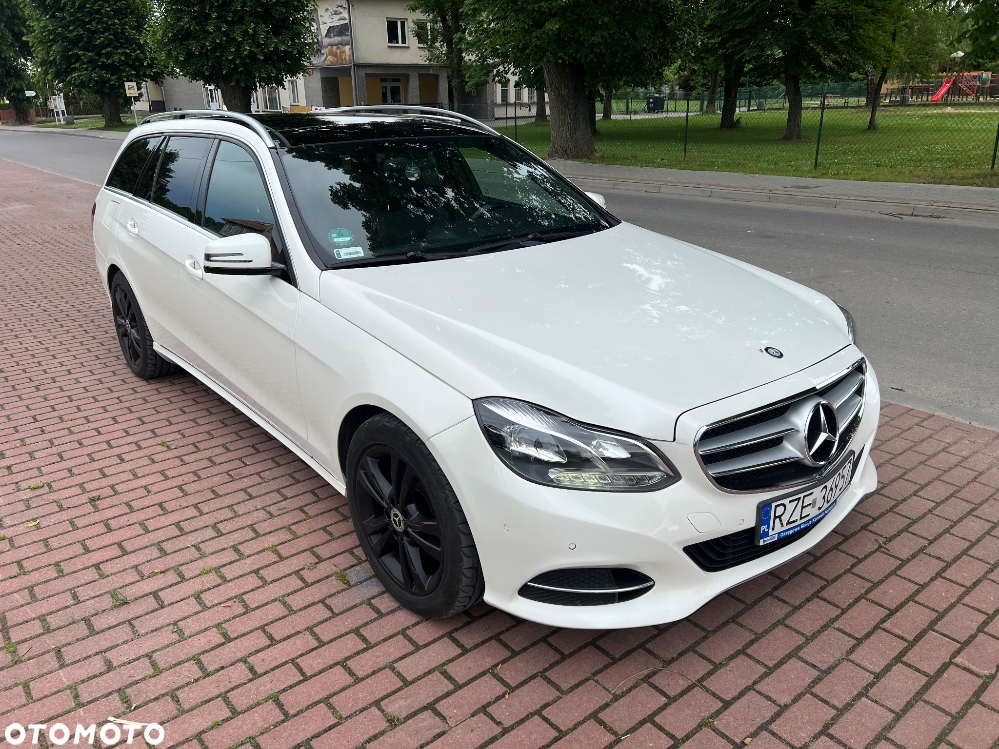 Mercedes-Benz Klasa E 250 CDI 4-Matic Avantgarde - 3
