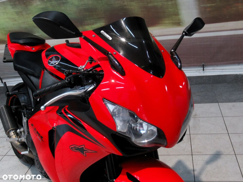 Honda CBR - 8