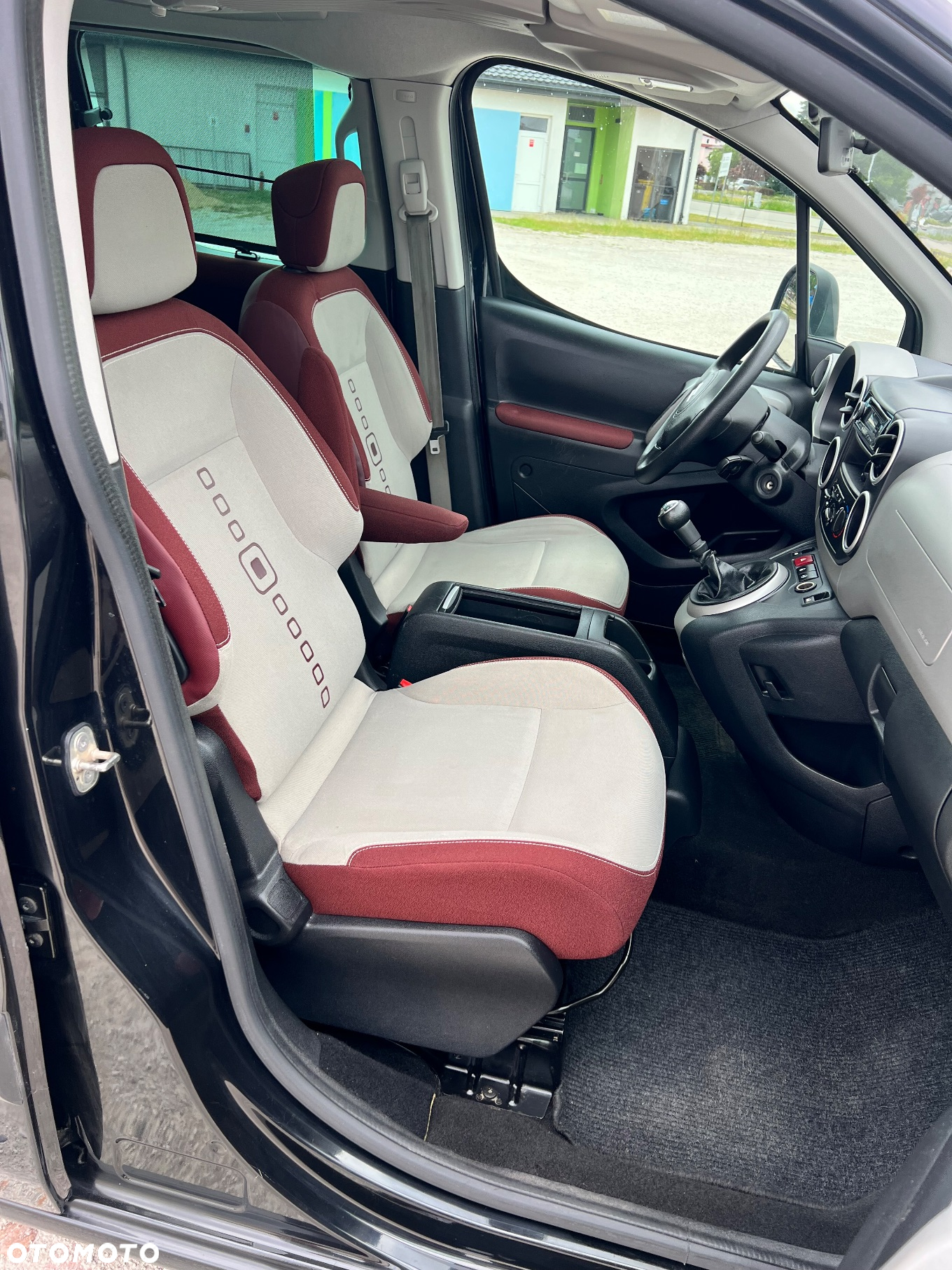 Citroën Berlingo 1.6 HDi 110 FAP Multispace Exclusive - 25