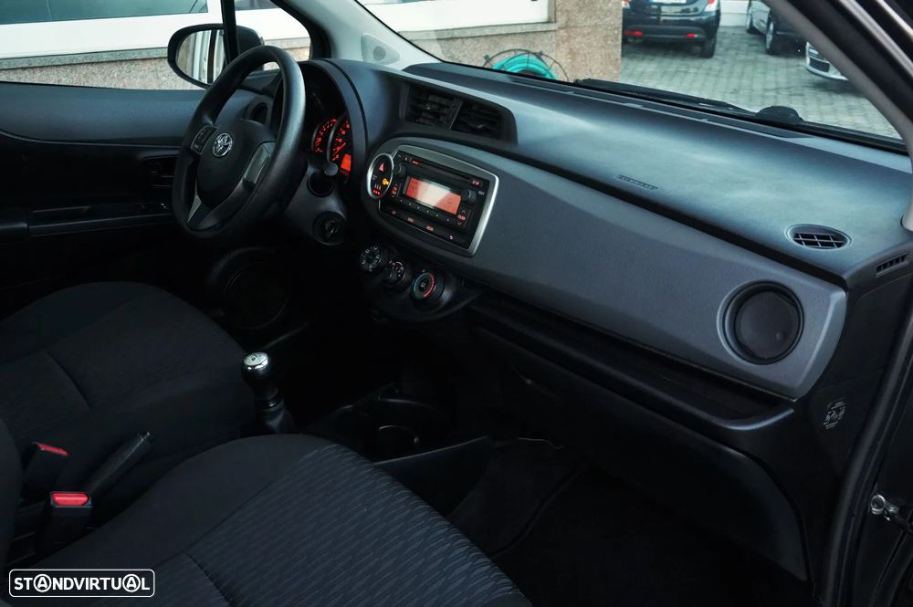 Toyota Yaris 1.0 VVT-i Comfort+AC - 18