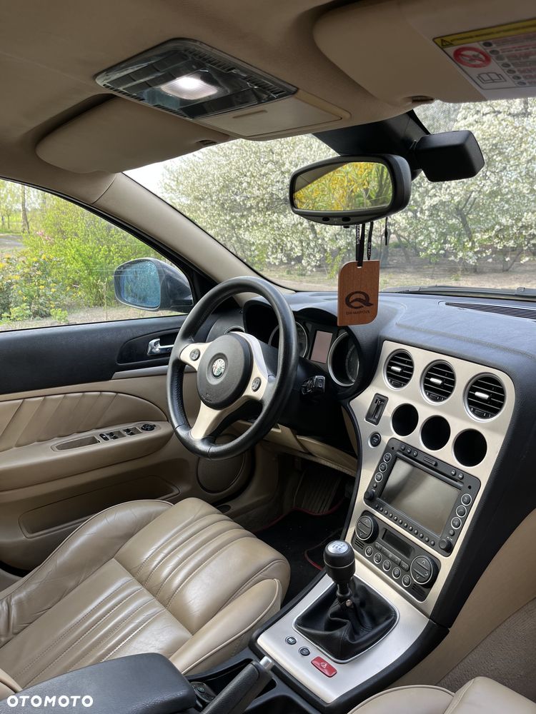 Alfa Romeo 159 2.4JTDM Distinctive - 9