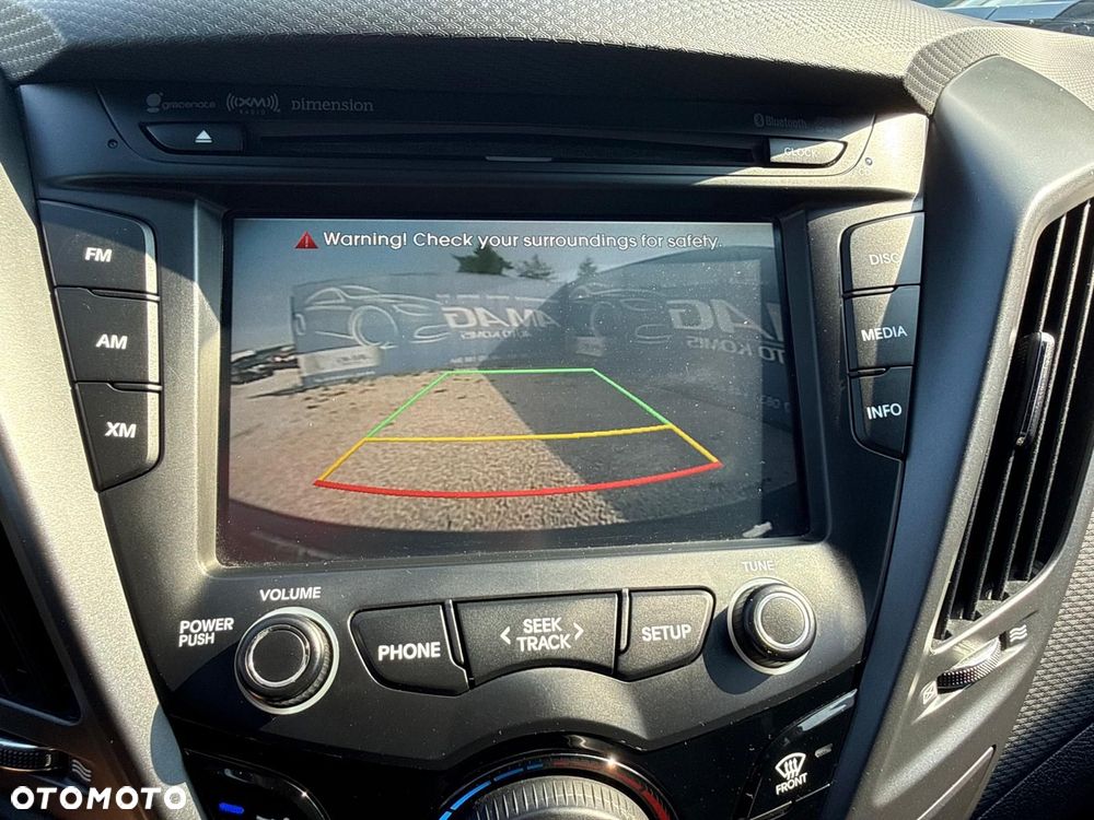 Hyundai Veloster - 25