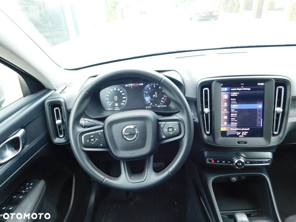 Volvo XC 40 T2 Essential - 11