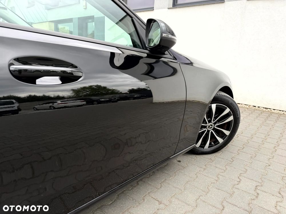 Mercedes-Benz Klasa C 180 9G-TRONIC Edition Avantgarde - 33