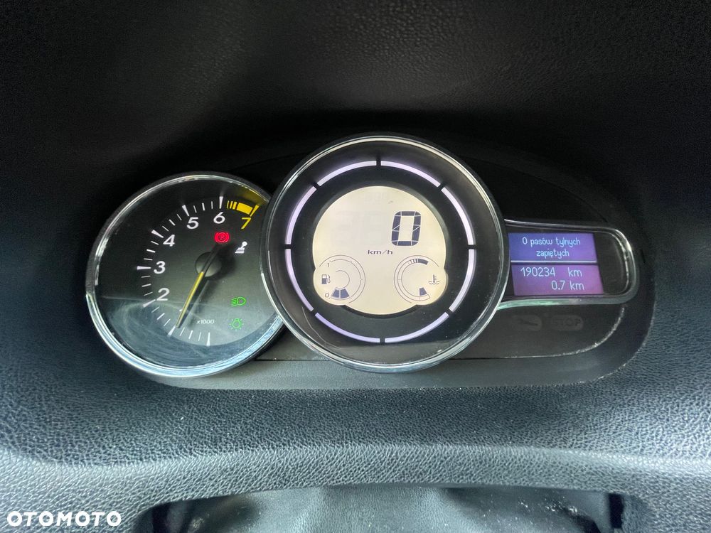 Renault Megane 1.6 16V Expression - 8