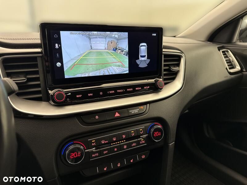 Kia Ceed 1.5 T-GDI Business Line DCT - 17