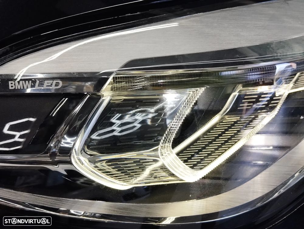 BMW 116 d Pack Desportivo M - 9