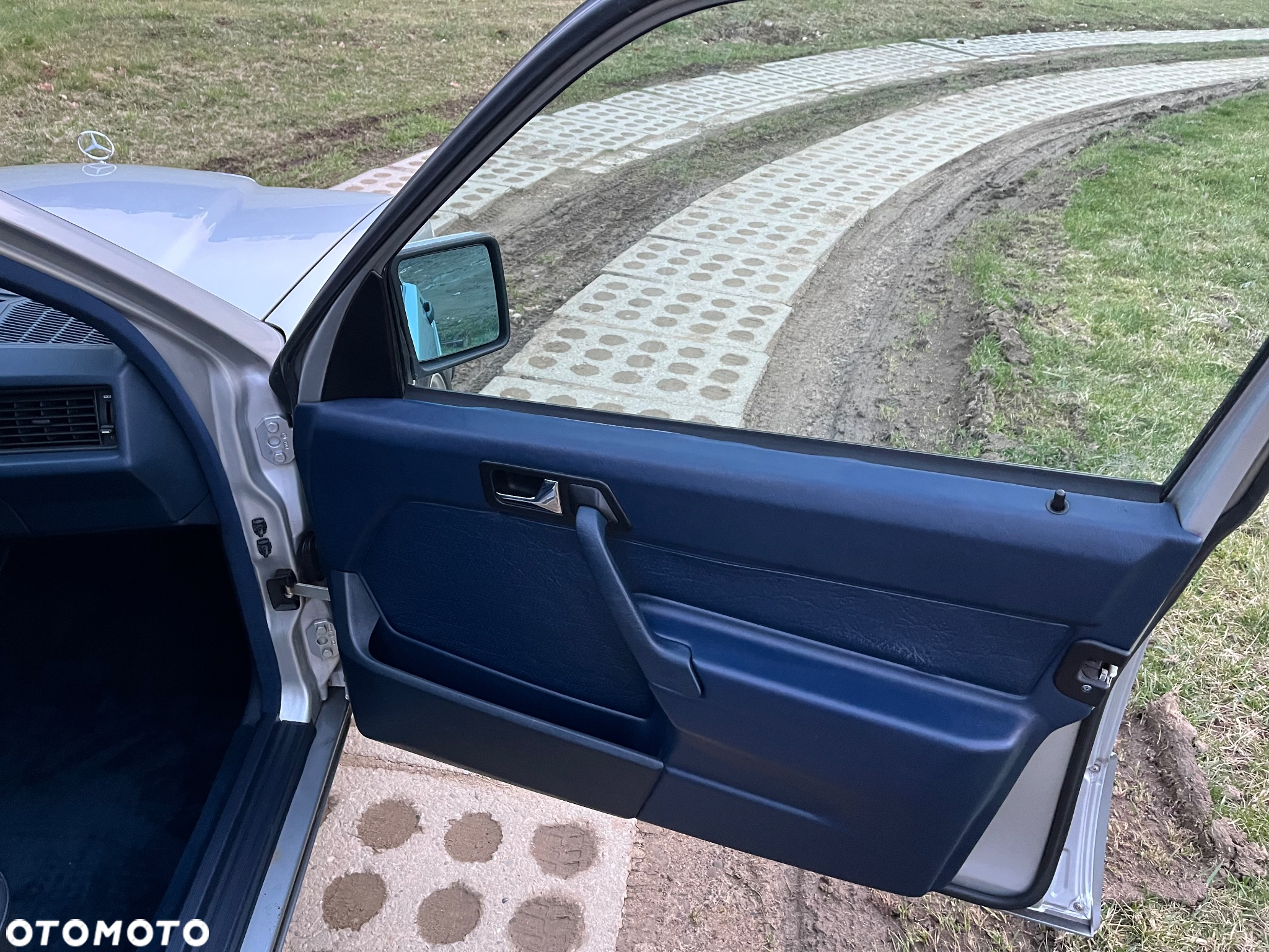 Mercedes-Benz W201 (190) - 14