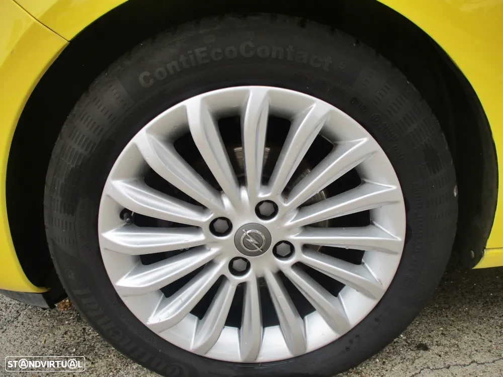 Opel Adam 1.2 Glam - 33