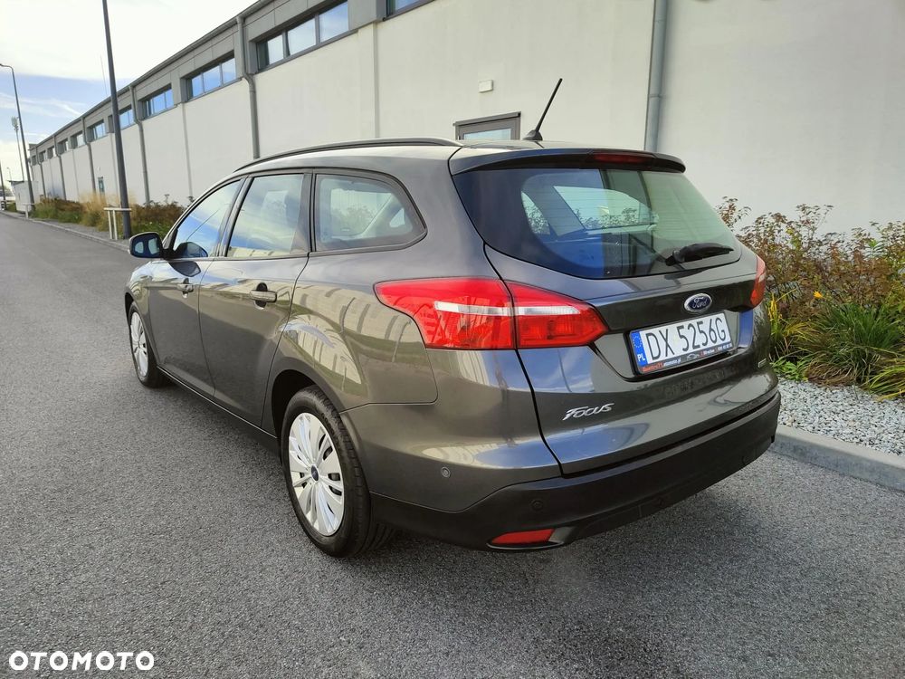 Ford Focus 1.0 EcoBoost Titanium - 6