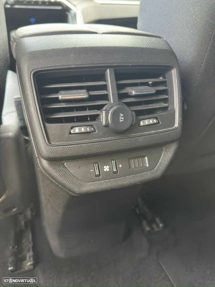 Peugeot 5008 1.2 Hybrid Allure Pack e-DCS6 - 15