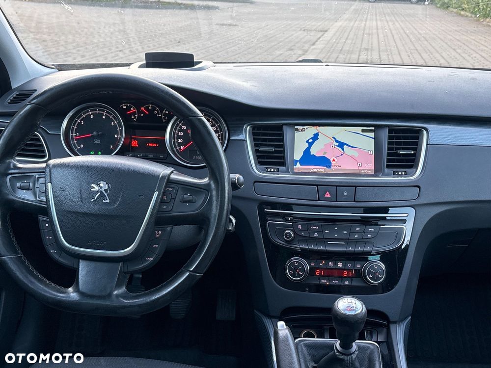 Peugeot 508 1.6 T Allure - 16