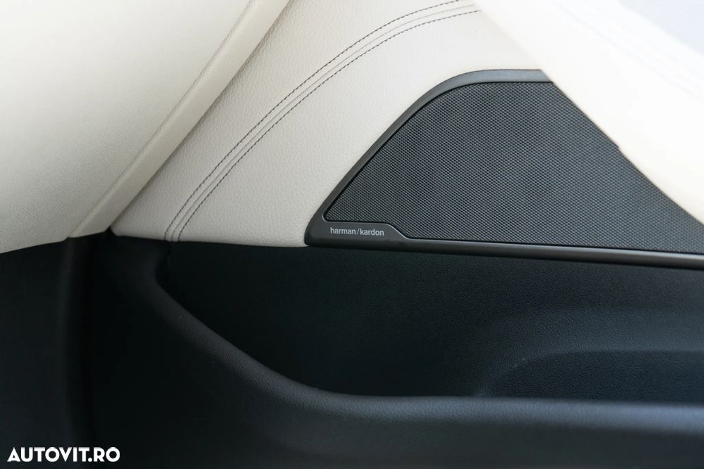 BMW Seria 5 540i xDrive AT - 32