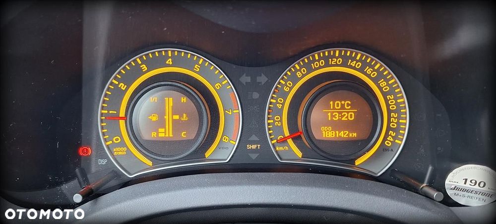 Toyota Auris 1.6 VVT-i Terra - 11