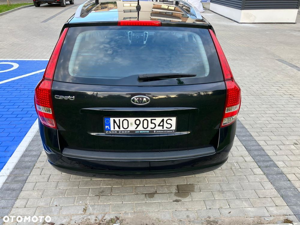 Kia Ceed 1.4 Comfort + - 6