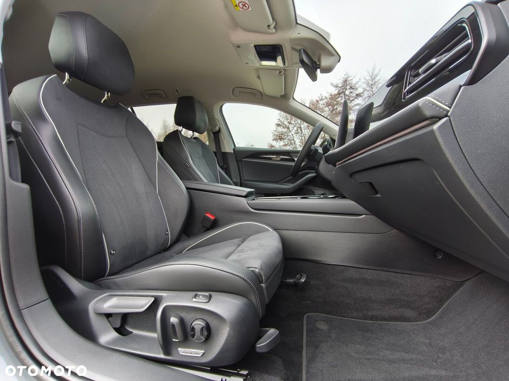 Volkswagen Passat - 17