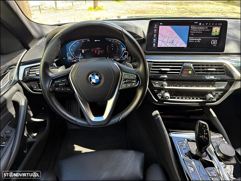 BMW 530 e Line Luxury - 24
