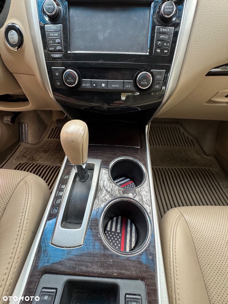 Nissan Altima - 22
