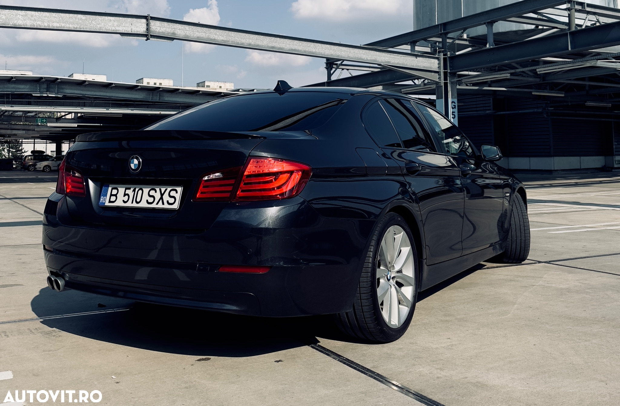 BMW Seria 5 525d xDrive Touring - 6