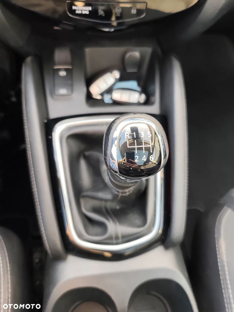 Nissan Qashqai 1.5 dCi TEKNA - 24