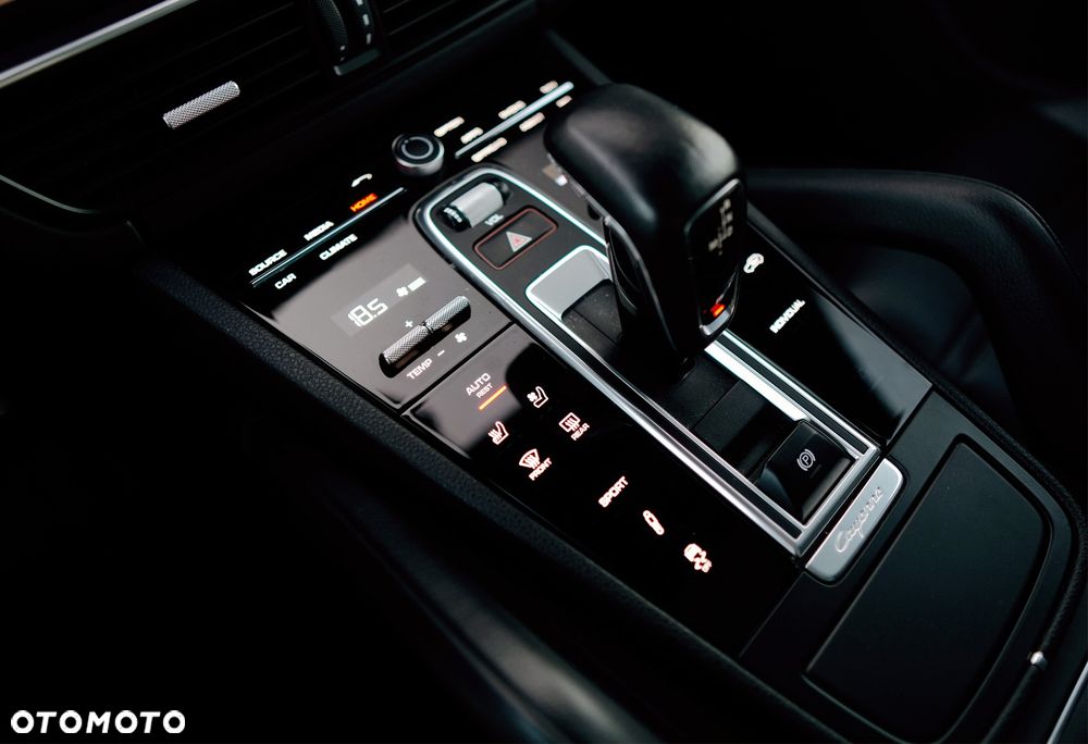 Porsche Cayenne S Tiptronic S Platinum Edition - 27