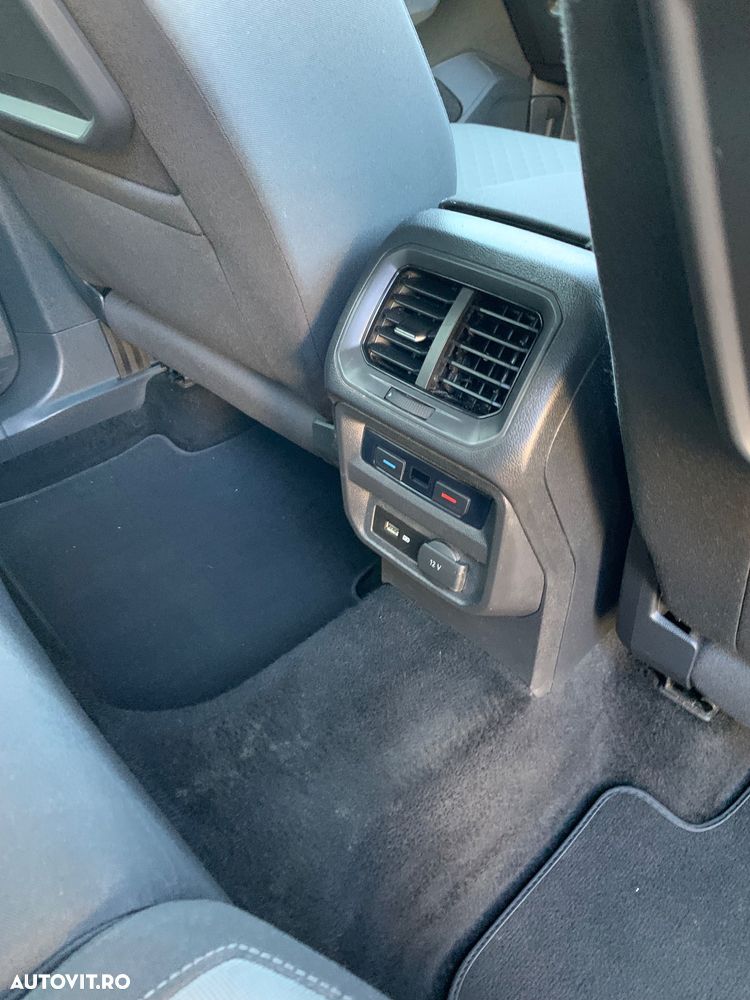 Volkswagen Tiguan - 11