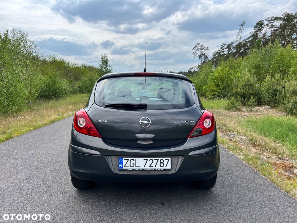 Opel Corsa 1.2 16V Edition / Active - 12