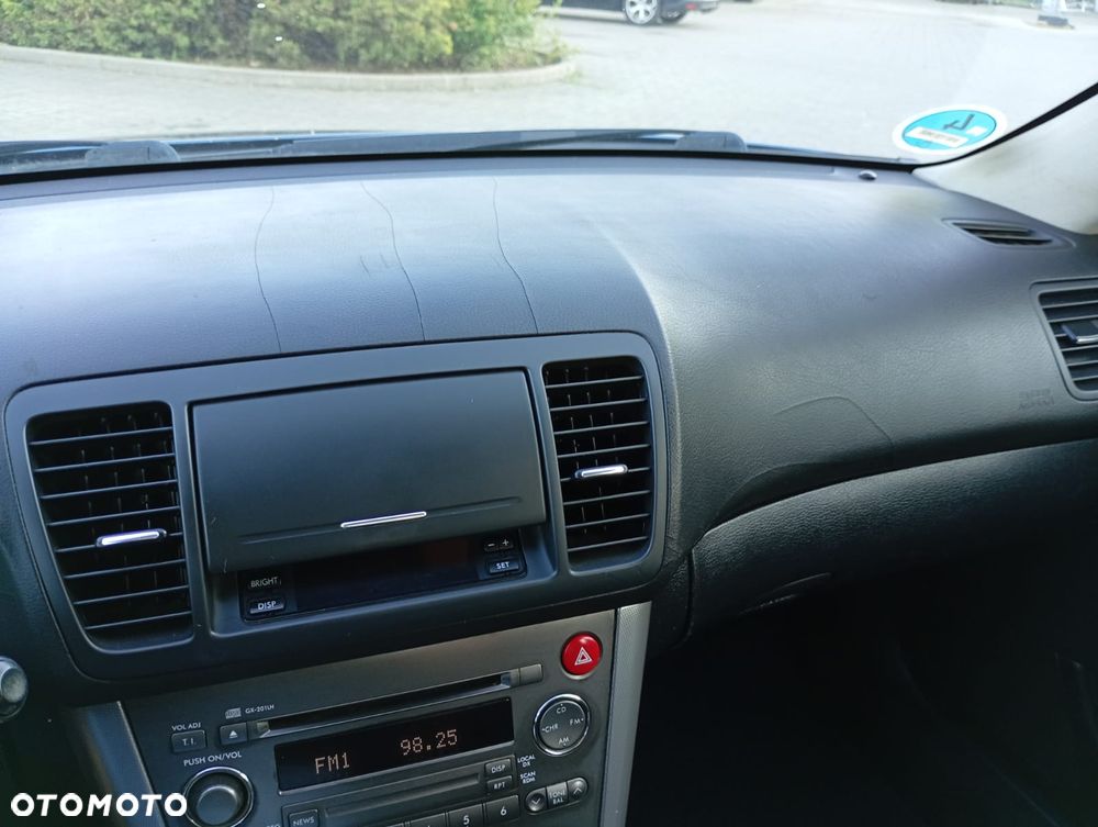 Subaru Legacy 2.0i AT - 23