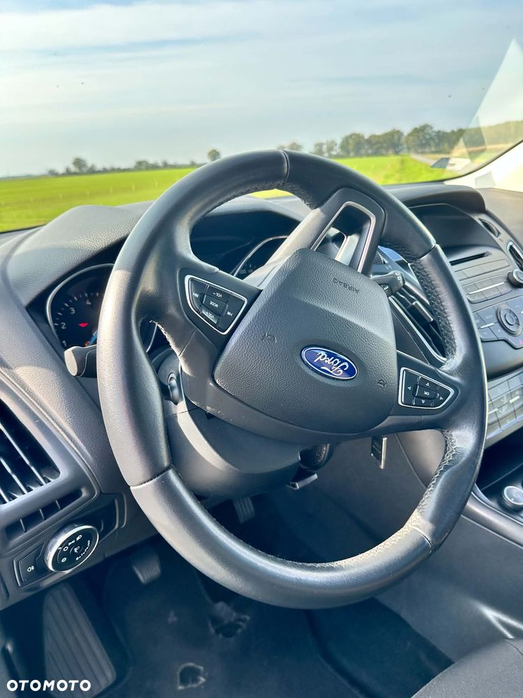 Ford Focus - 10